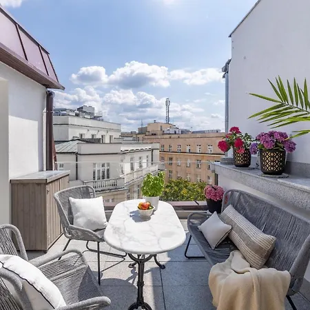 Lejlighed Frascati 1 Top Floor